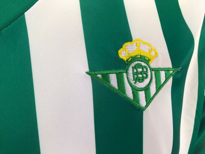82-85 Betis home